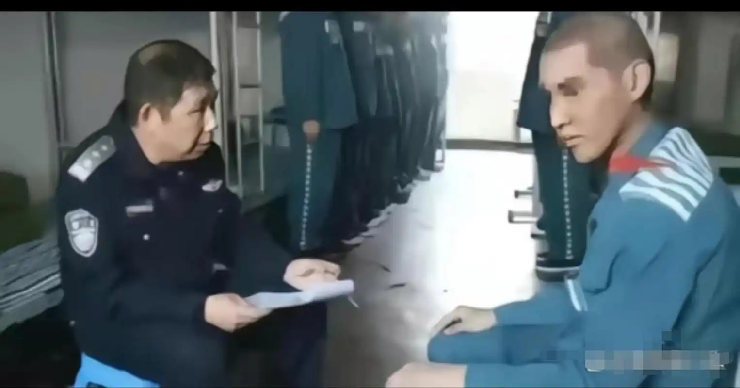 网上很多人都在猜吴亦凡在监狱里面缝纫机踩的飞起,甚至还有图为证