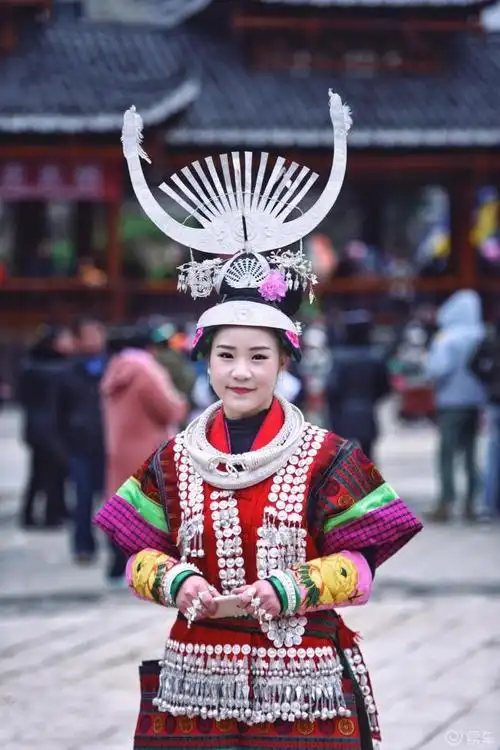 黔东南苗族苗族的服饰银饰是苗族典型的物化的非物质文化遗产用物质的