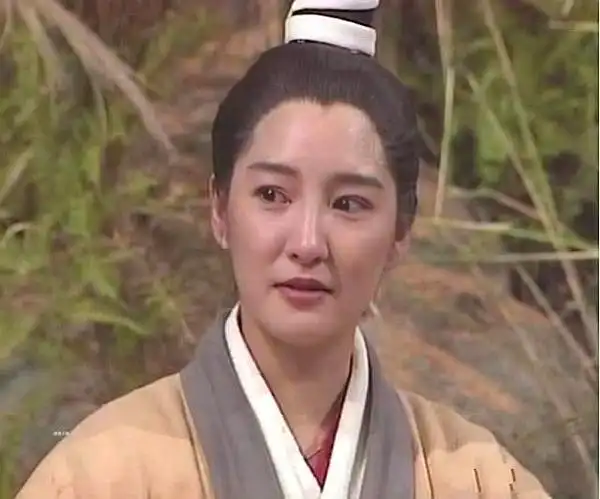 54岁雪梨近照曝光!搭档古天乐出演"李莫愁",未婚生子至今单身