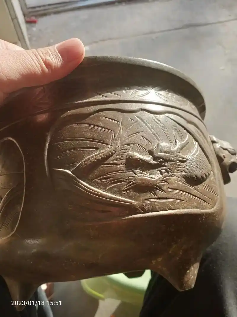 偶得清末民国老铜香炉,錾刻青龙白虎朱雀玄武 - 抖音