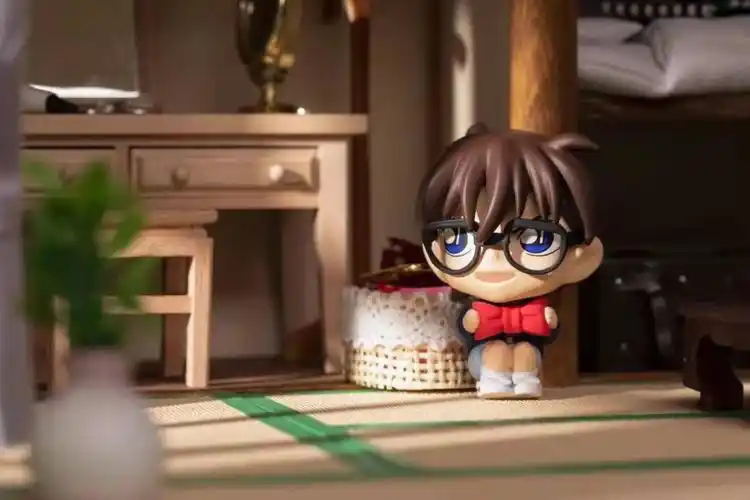 名侦探柯南手办盲盒手办公仔名侦探工藤新一毛利兰盲盒食玩可爱摆件