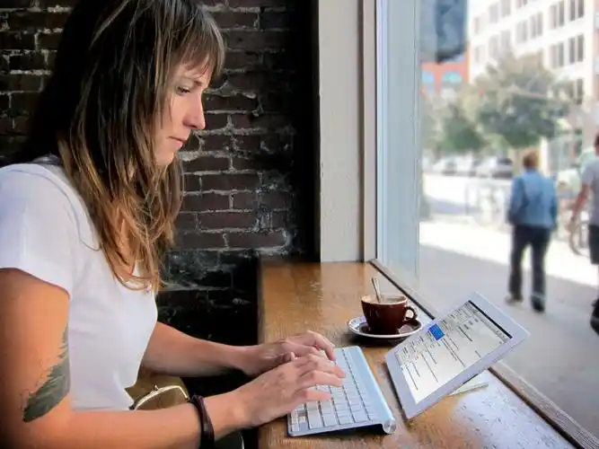 digital workplaces: escape office monotony!