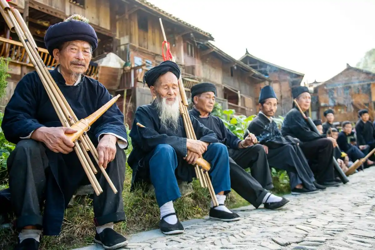 原创贵州体验苗族风情好去处这有别具一格的吊脚楼村民还热情好客