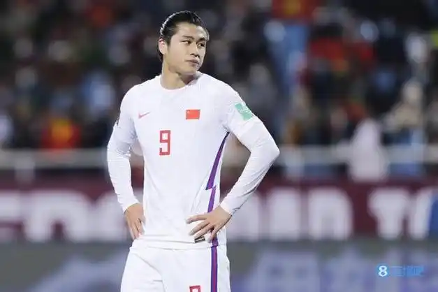 张玉宁:非常荣耀重新披上国足球衣 泰国队是我们出线的直接对手|足球