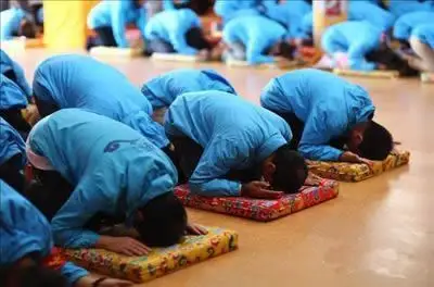 圣严法师:有所求的拜佛 不能算是修菩萨行|163_手机网易网