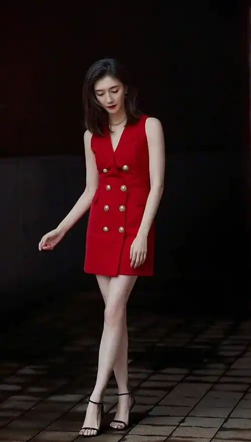 腿长107cm这些女明星个个大长腿,身材比例真让人羡慕_双腿_气质_长相