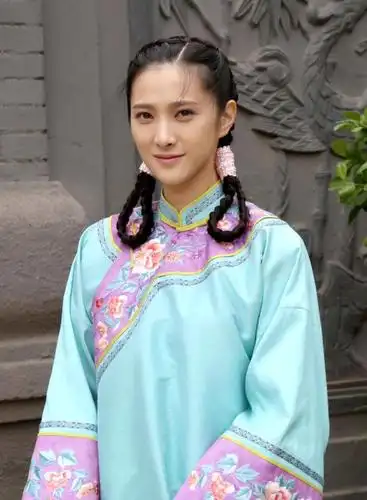 "百变女神"隋俊波《火神》展多重魅力