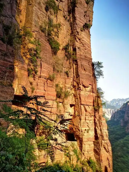 万仙山景区位于河南省辉县市西北部太行山腹地,隶属于新乡南太行旅游