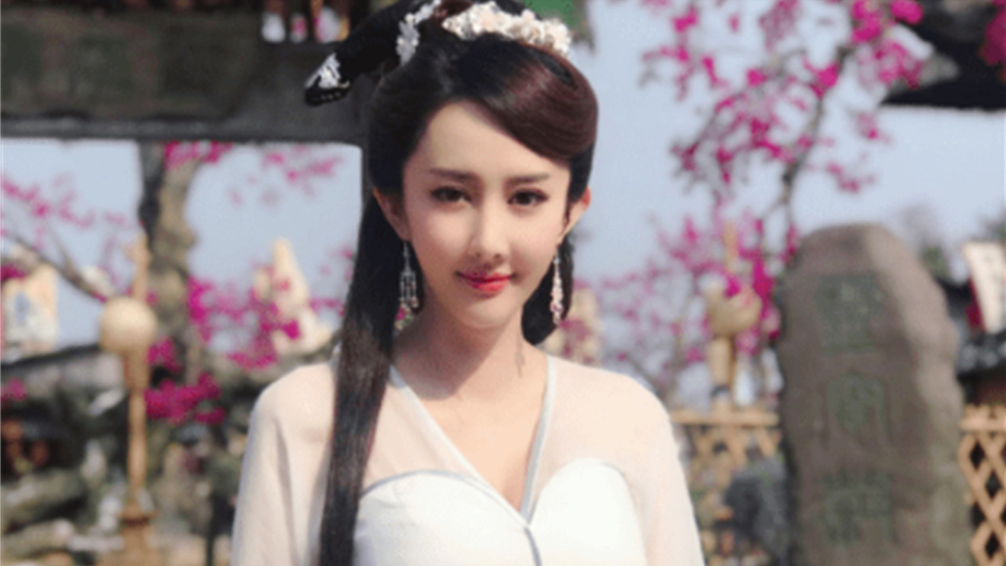 在某次拍摄影视剧时,文梦洋在剧组面对拍摄者态度十分恶劣;直接大声