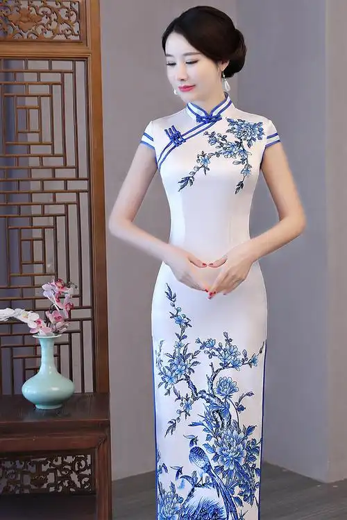 素雅青花瓷旗袍