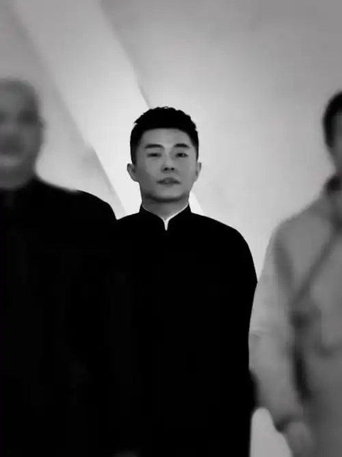 有没有人觉得周九良其实长得还是不错的