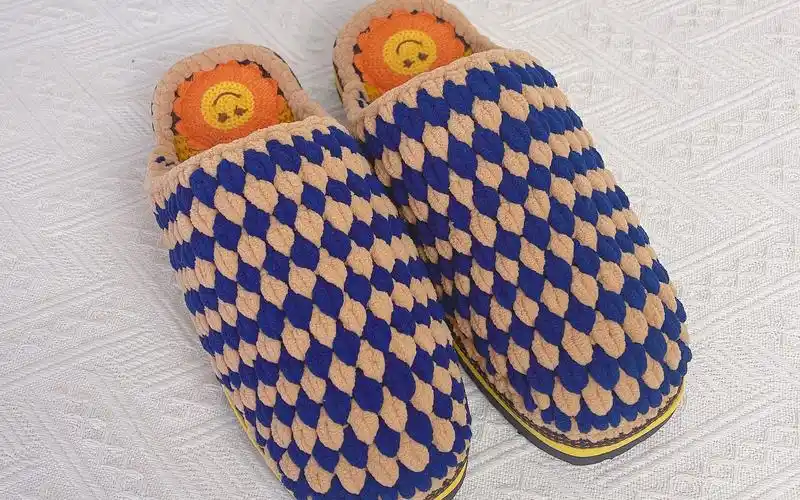 【世纪美织旗舰店】冰条线手工钩针编织双色菱形花拖鞋保姆级教程