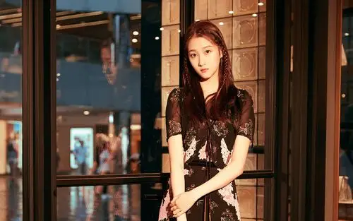 关晓彤性感写真图片桌面壁纸