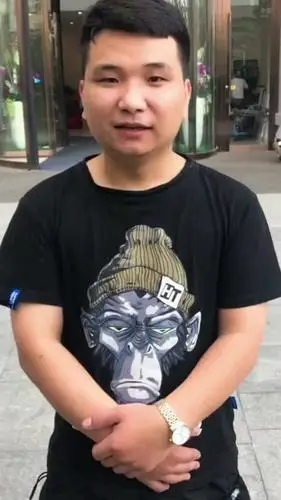 再次来到了美丽的大连给大家讲一个小故事 二龙湖老三张赢的秒拍视频