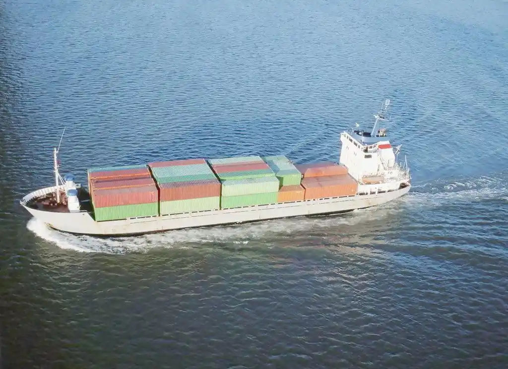 大型 集装箱 运输船图片