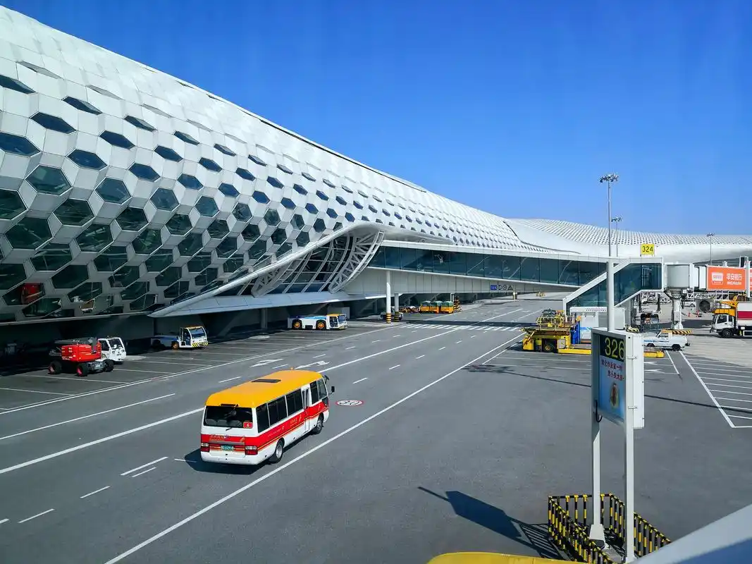 深圳机场与国内其他机场相比真的大不同