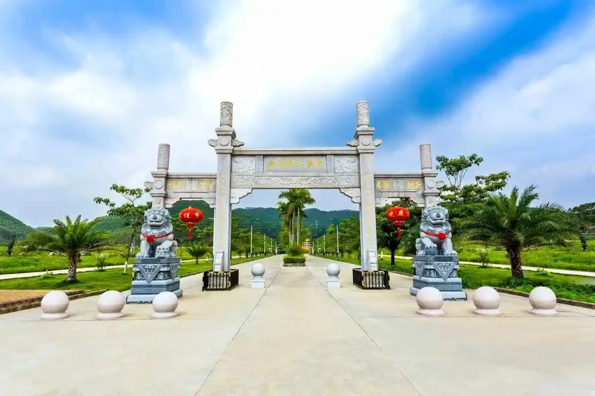 广州珠江职业技术学院#广东高校#学校介绍 学校名称:广州珠江职业