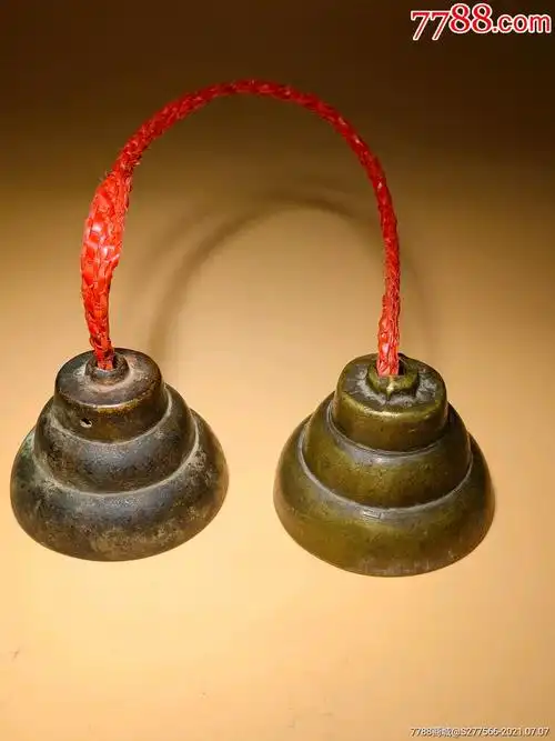 清代乐器之黄铜转铃一对_铜铃/铃铛_第1张_7788铜器收藏