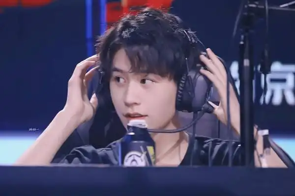 回应: 第一次看kpl,狠狠地爱上无畏