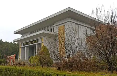 安峰山烈士陵园感怀