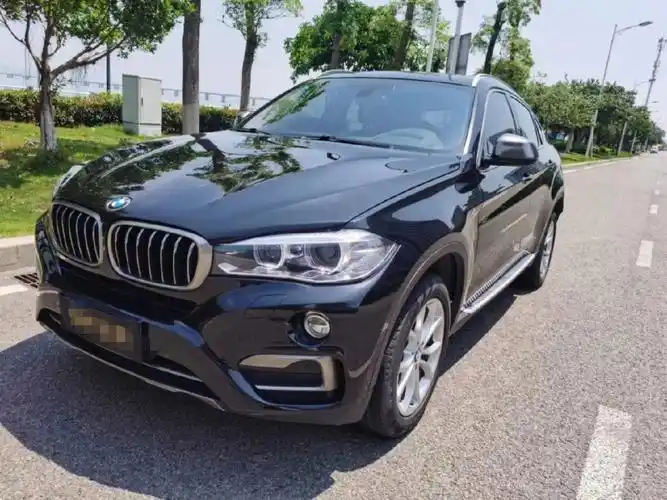 17年宝马x6黑棕车况精品