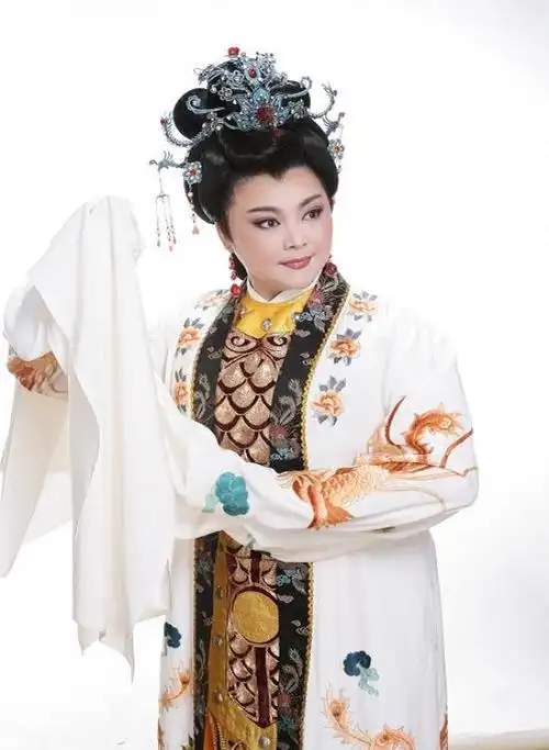 回顾尹派小生赵志刚被称为越剧王子他离婚又再婚