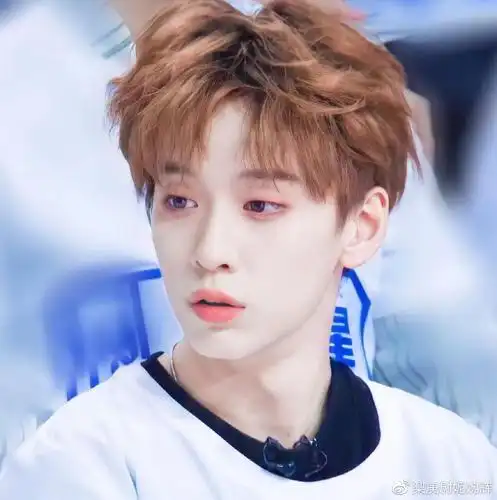 余景天粉丝团要求一天集资11万,不达标还罚款,网友:这是抢钱