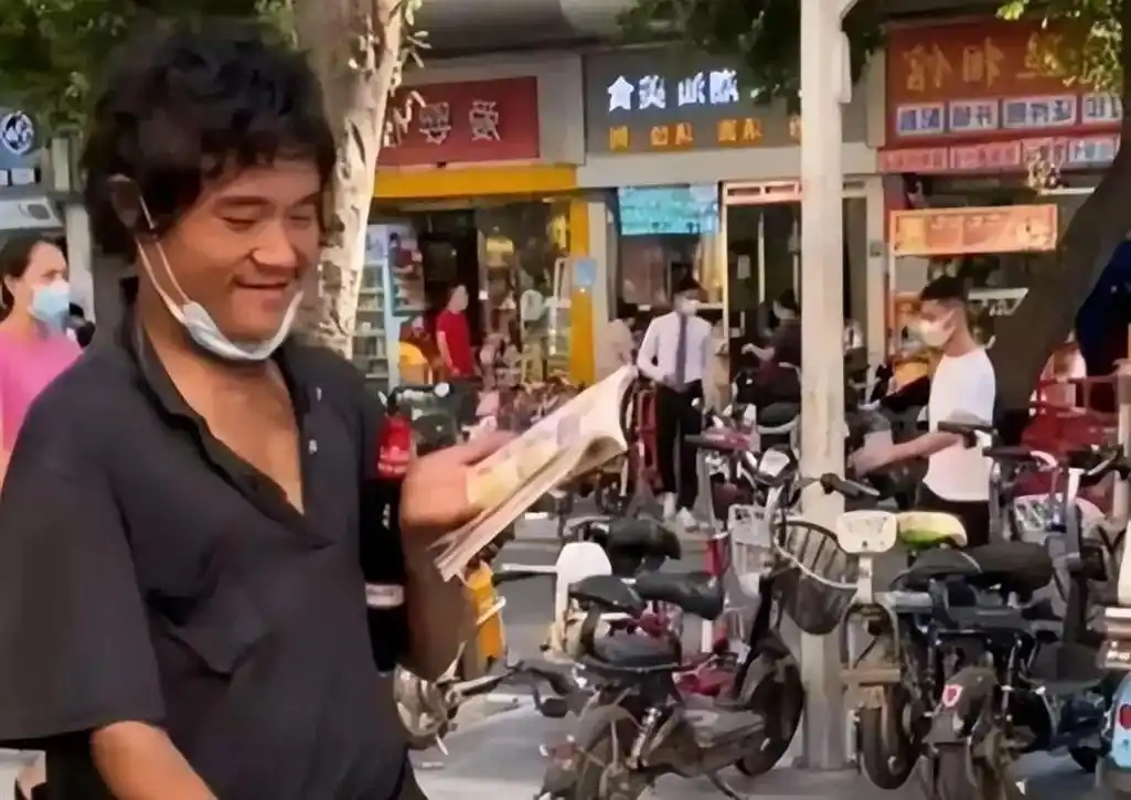 山寨手机大王陈金陵:曾身家过亿,如今妻离子散,流浪街头成乞丐