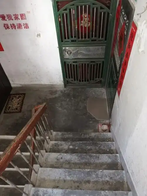 楼道里的摄影展,家门口欣赏香洲美好景致_腾讯新闻