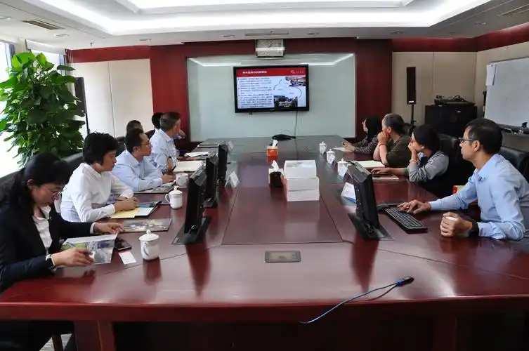 奇正藏药集团有限公司董事长雷菊芳到访新时代集团