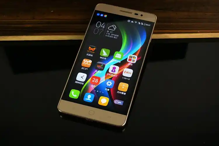 酷派首部支持指纹识别手机锋尚pro图赏