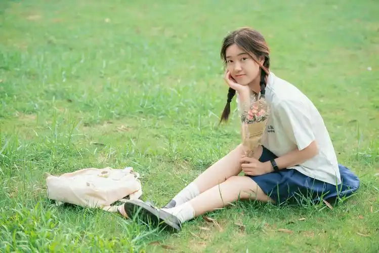 泰国校服 人像摄影 青春校园 小清新 双麻花辫子