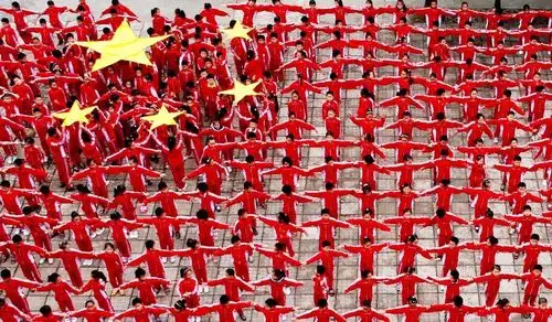 创意国旗迎国庆(组图)