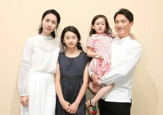 黄磊家三个孩子分别叫什么名字