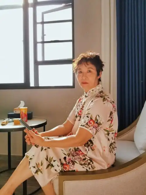 为妈妈化一次妆吧