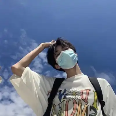 千鹤:/男头/自裁/抖音帅哥①/@梁伯轩