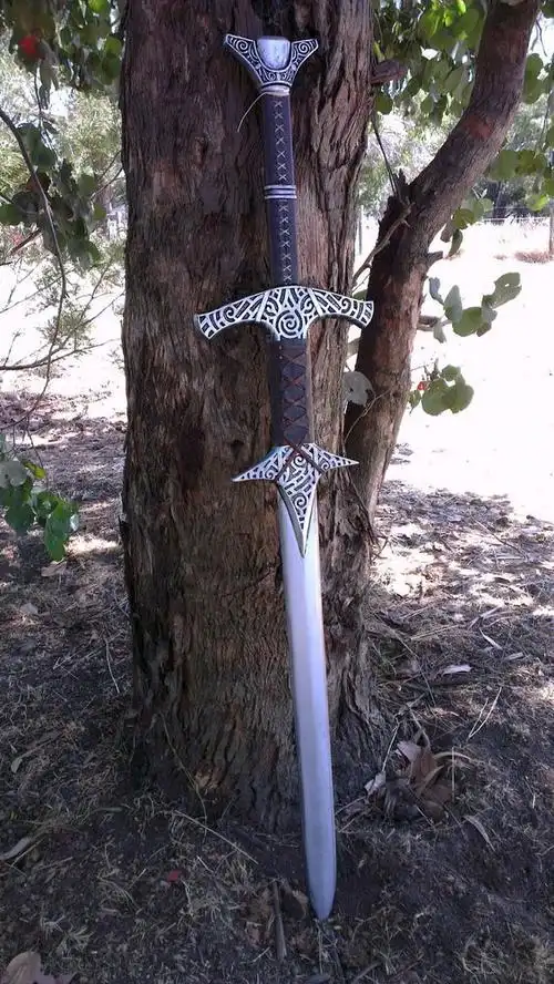 knight sword: the "greatsword" - these swords
