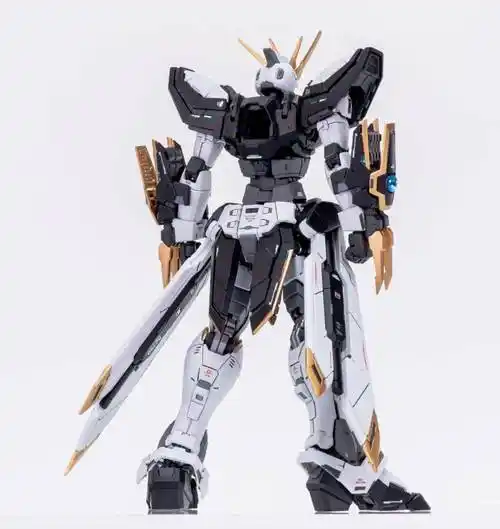 多蒙·卡修狂喜:麻麻再也不用担心我的神高达没翅膀了!