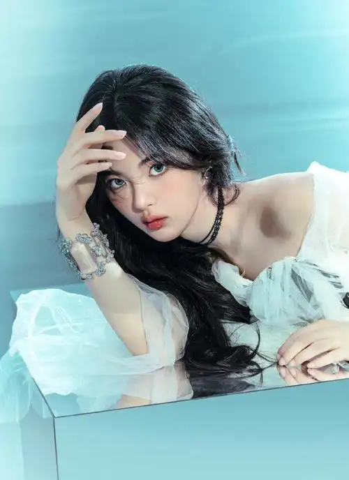 杨超越0731生日快乐