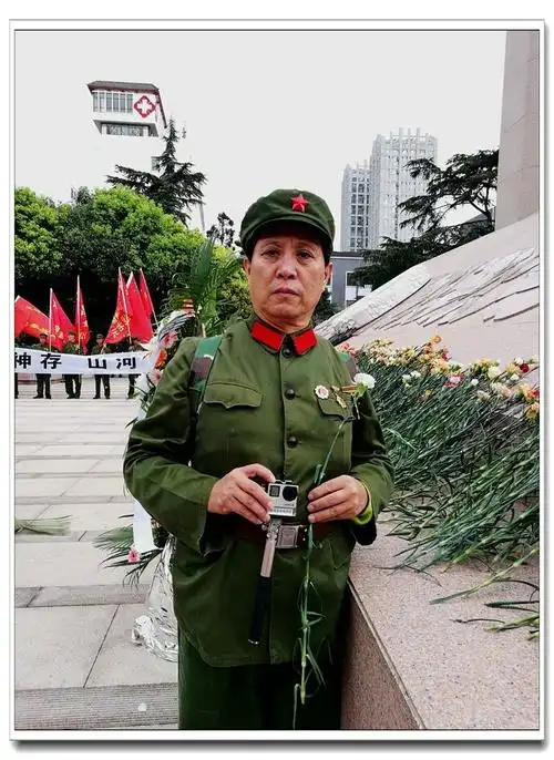 昆明参战退役老兵烈士纪念日祭奠英烈