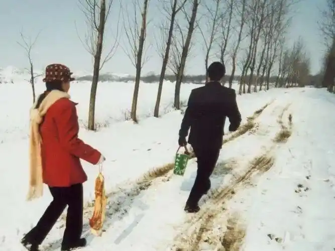 一组20年前走亲戚的老照片,这才是过年.