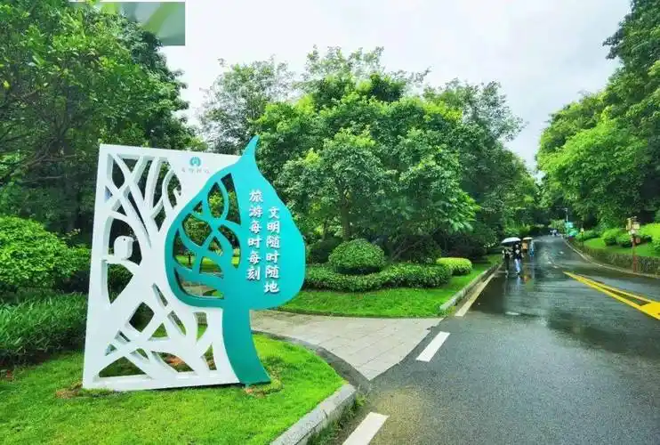 【文明新兴向未来】新兴:创文氛围浓 文明风更劲_城市_小品_市民