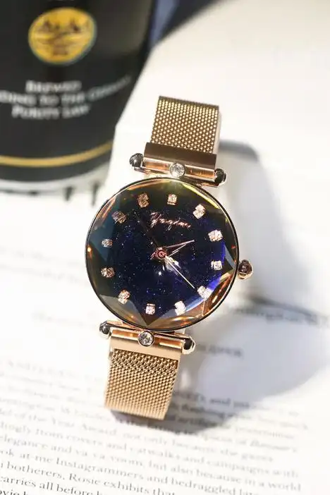 【全水晶玻璃切割】奢华水晶镜切割女表时尚镶钻磁铁带女士手表潮流