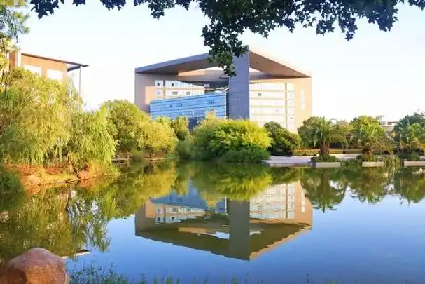 衢州学院怎么样?好不好?百年师范教育底蕴,绝对的实力派!