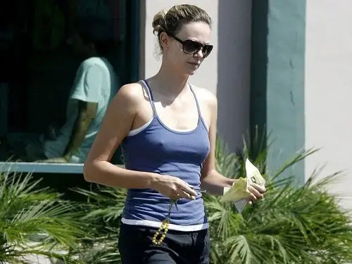 欧美女星真空上阵斗性感 (下) - 爱美达人 - 爱美达人