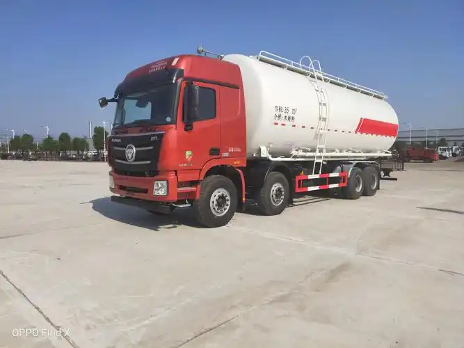 福田散装水泥罐车