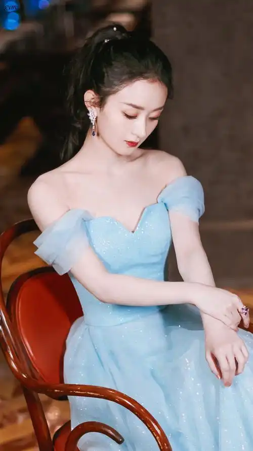 图片来源于微博详细见水印堆糖毁画质赵丽颖图片