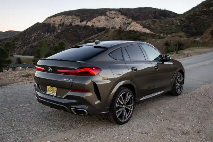 宝马x6,时髦个性的豪华suv