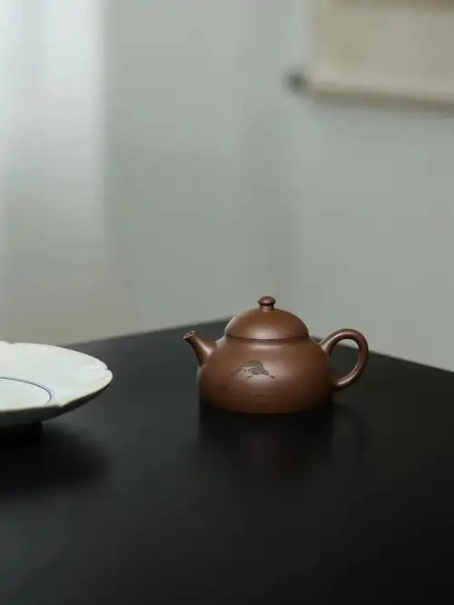 宜兴紫砂壶半月