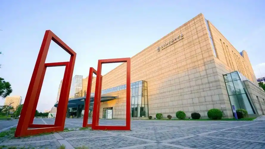 清华美术学院是一本还是二本(2022艺术类美术学院本科招生简章)